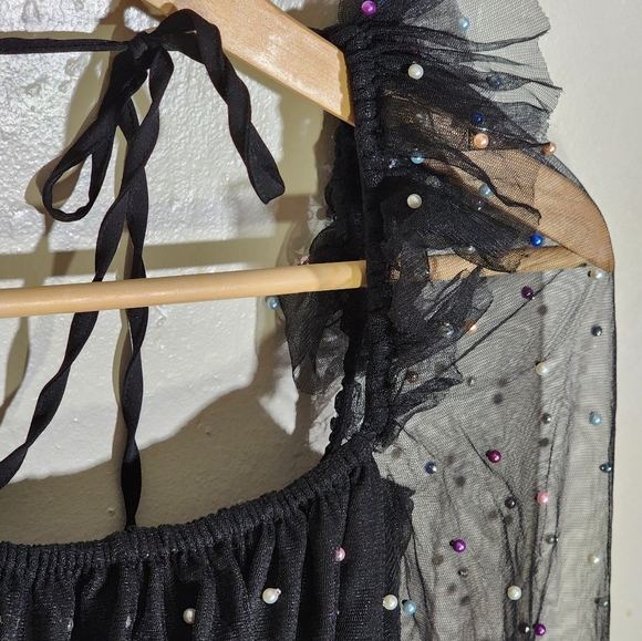 Camila Coelho Pearl Embellished Crop Top with Puffed Sleeves - Picture 6 of 8